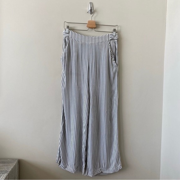Aritzia-Faun Stripe Wide Leg Tie Back Pants (Medium) - Picture 2 of 5